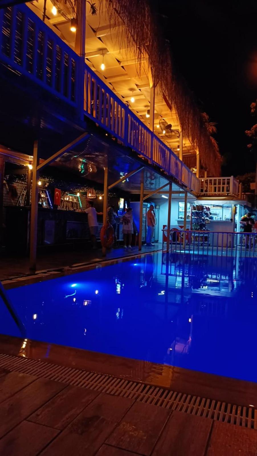 Hotell Semt Luna 2*